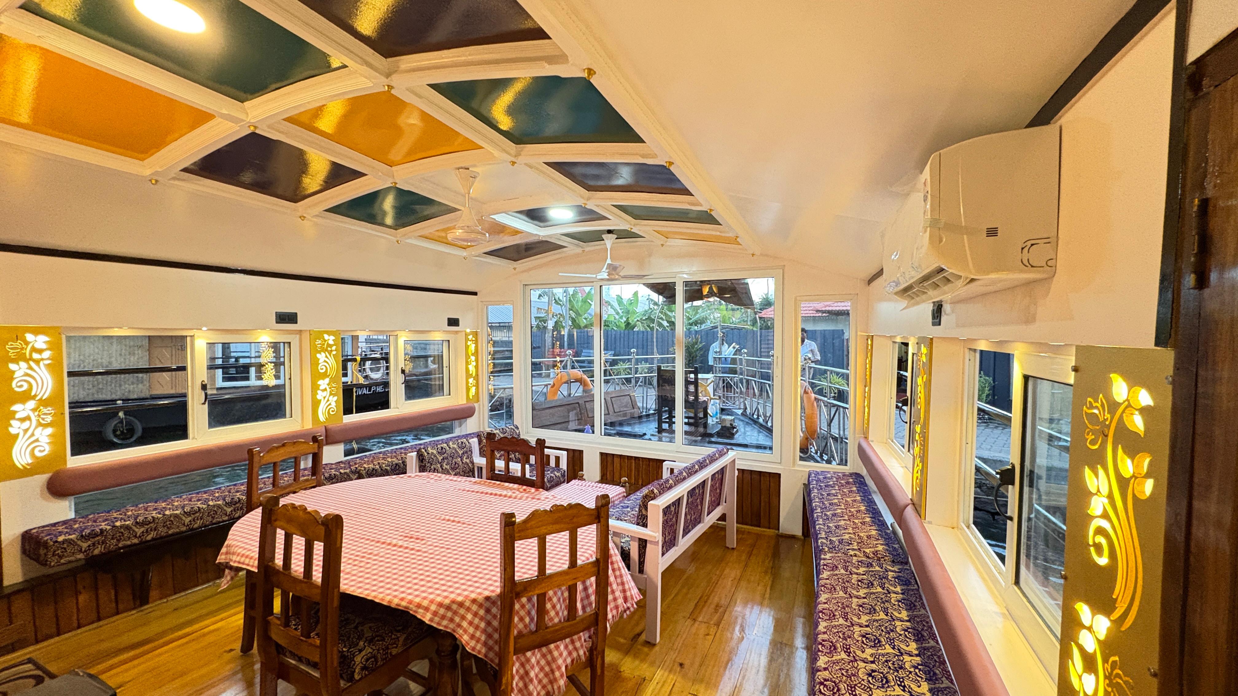 2 bedroom houseboat interior or facilities